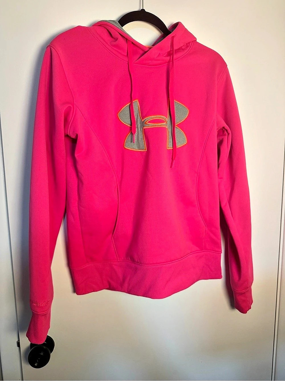 Under Armour Pink Hoodie Size Medium Like New